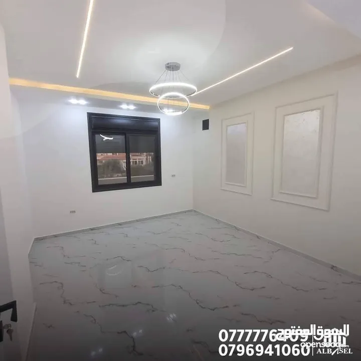 شقه للبيع أقساط طابق رابع اربد الحي الشرقي خلف مدارس الجيل الجديد وغرب مسجد البقاعي