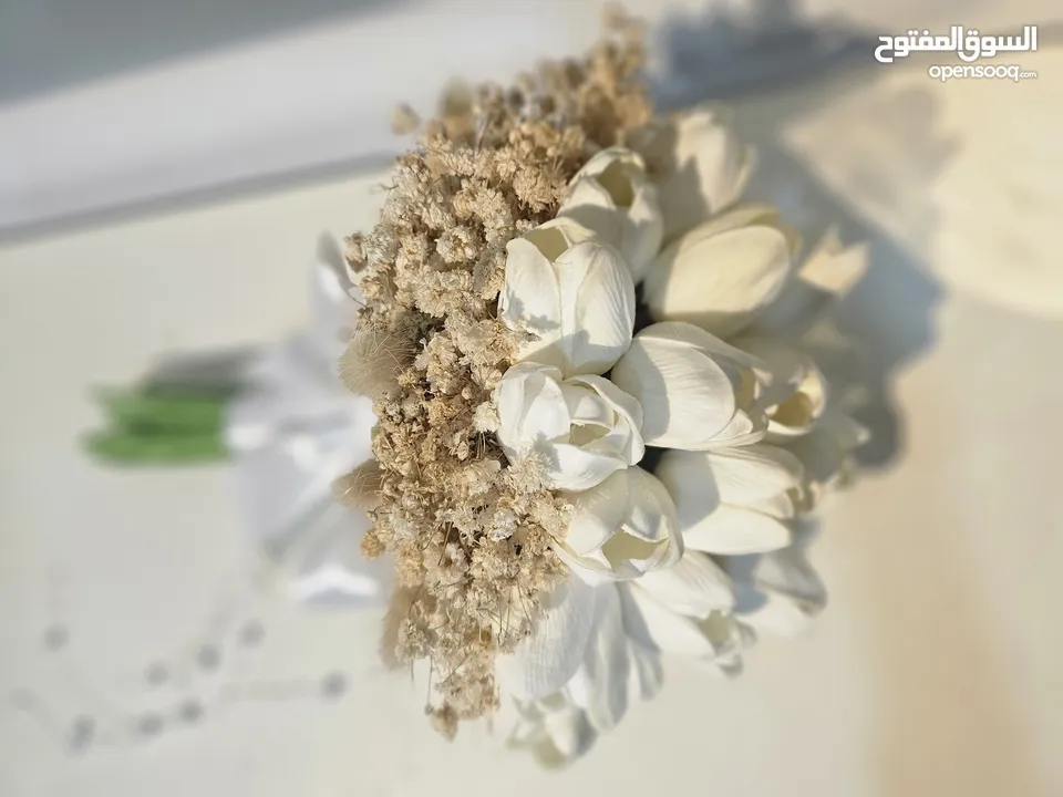 باقات ورد طبيعي و صناعي مسكات عرايس اكاليل نقوط صواني ذهب