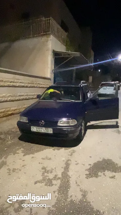 سيارة اوبل استرا للبيع