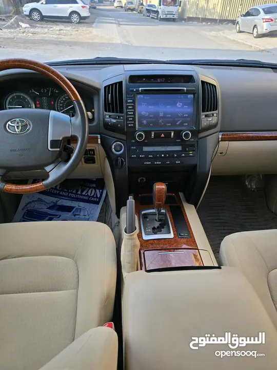 Land cruiser GXR V8 GCC 2015 Price 112,000 AED