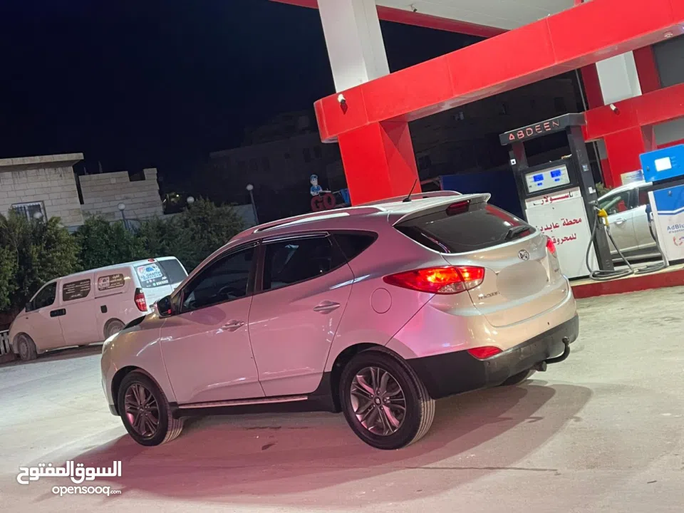 جب هونداي توسان 2014 دفع رباعي .هوك وصلة جر . فل اضافات بدون فتحة