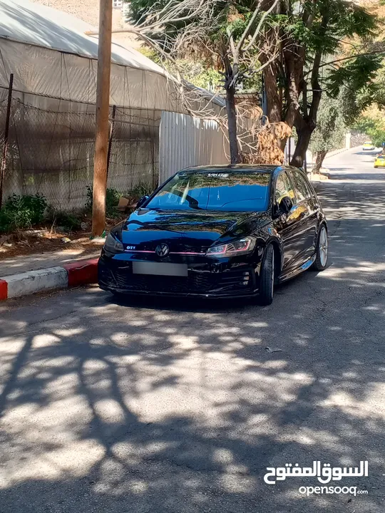 جولف 2018 للبيع