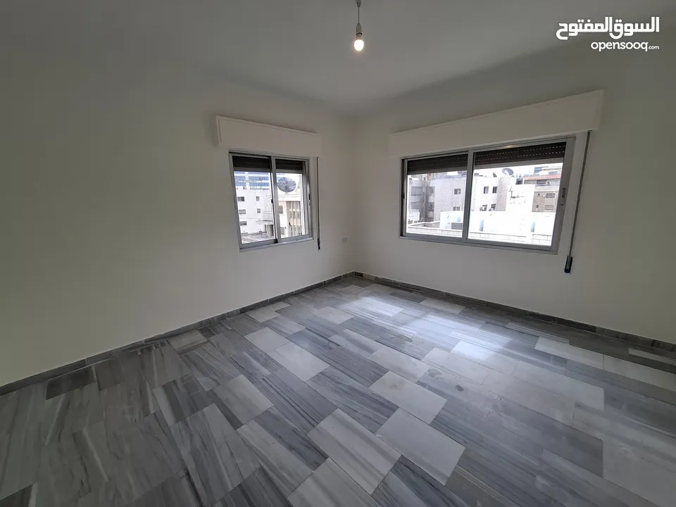 شقة غير مفروشة للإيجار ( Property 41744 )-175025490