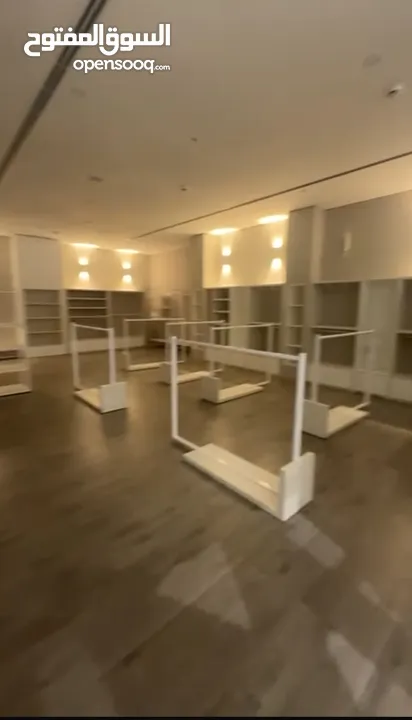 معرض ومحل جاهز فرصة استثماريه ومشروع جاهز