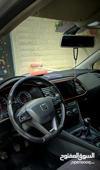 سيات ليون 2017  للبيع