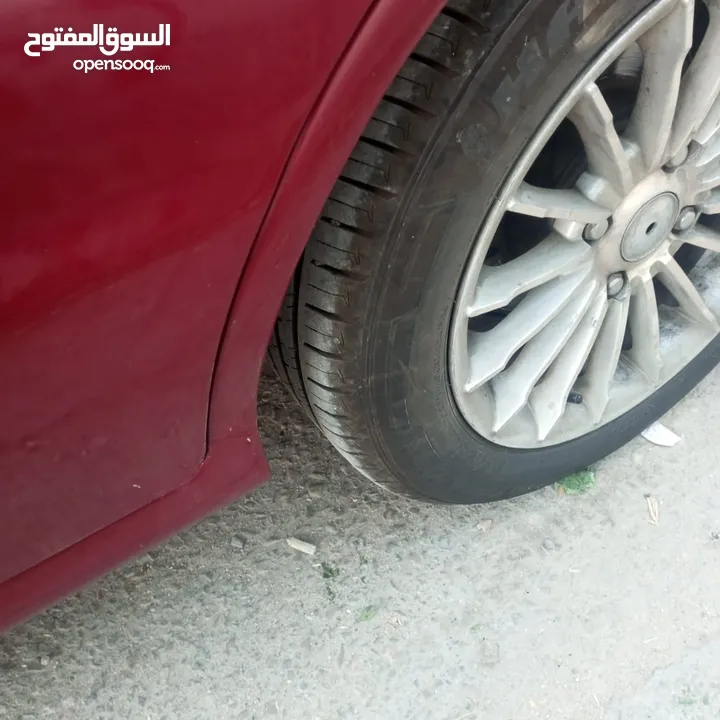 سياره هونداي افانتي بسعر مغري جدا  بحاله جيده وممتازه جدا وجميع الإضافات  رنو على رقم داخل الإعلان