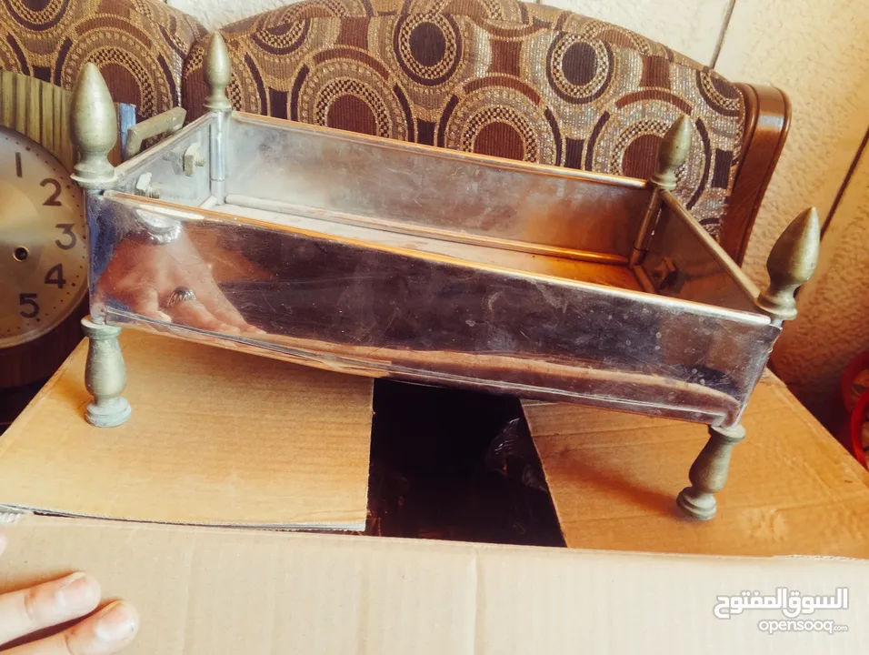 للبيع مجموعة قديمه من التحف