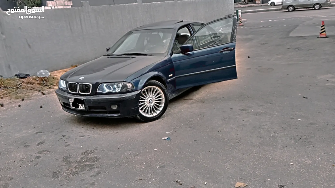 BMW E46 318i. بي ام بسه موديل 2000