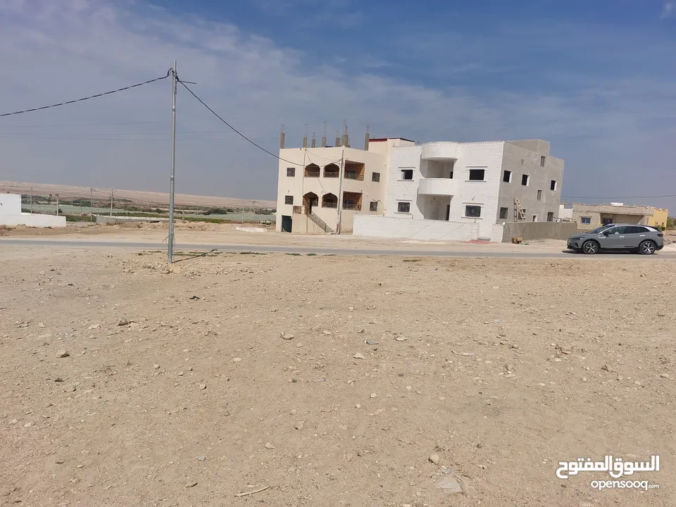 الاغوار الجنوبية بالقرب من البحر الميت..تصلح لشاليهات....استثمارية بمردود  عالي