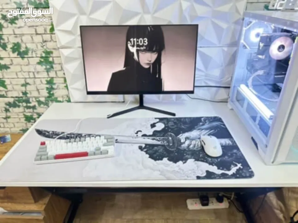 مكتب جيمنج مزود ب اضاءة RGB ملونه مع ريموت تحكم بسعر 38دينار شامل التوصيل لجميع المحافظات  لحقوا عرض