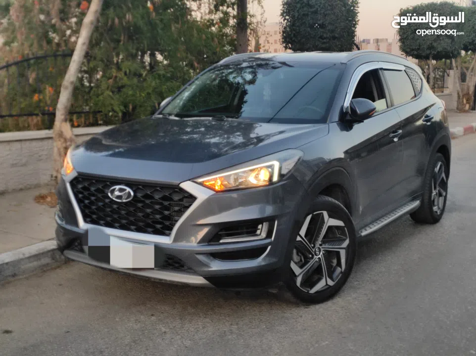 هونداي توسان فحص نخب ترخيص 19 وعداد أصلي 85000كم فقطططط