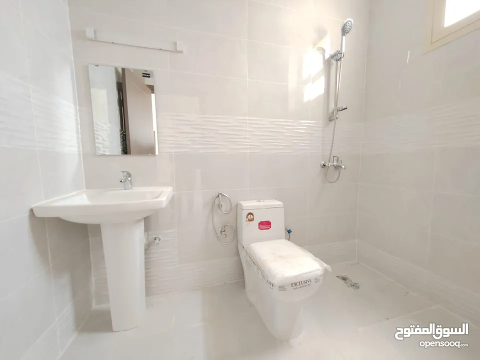 فيلا للايجار منطقه الزاهيه