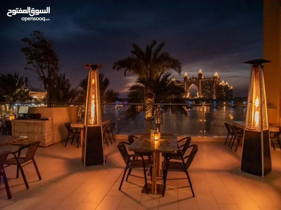 A 5-Star Deluxe Hotel Resort on Palm Jumeirah Beach