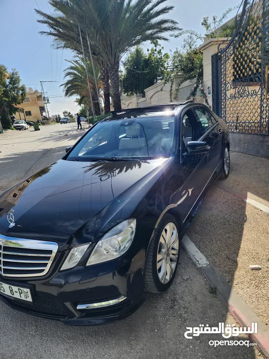 مرسيدس E200