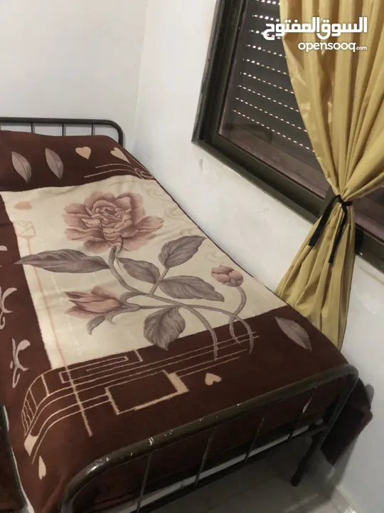 تخت حديد للبيع بسعر مغري زمبركي للبيع بسعر مغري
