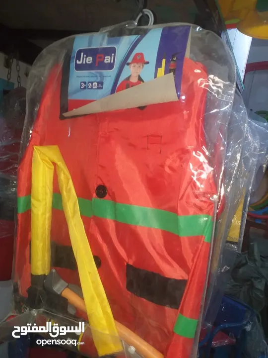 البسة مهنية وازياء تنكرية للاطفال
