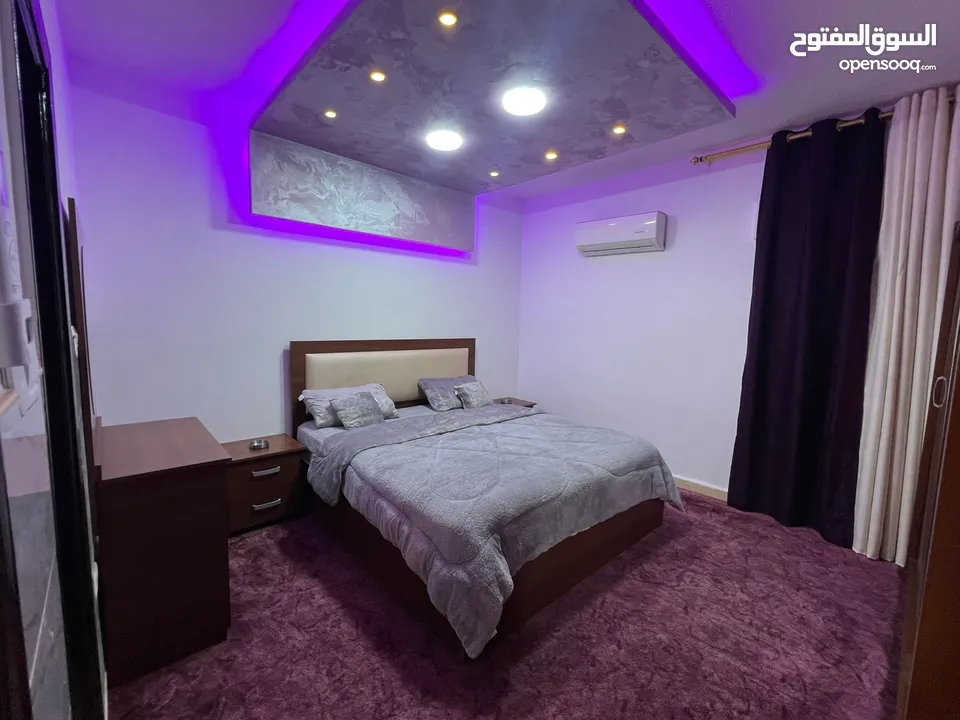 شقق مفروشه بالكامل كبيره وصغيره  نظافه مميزه للايجار خلف مركز الحسين للسرطان / الجامعه الاردنيه