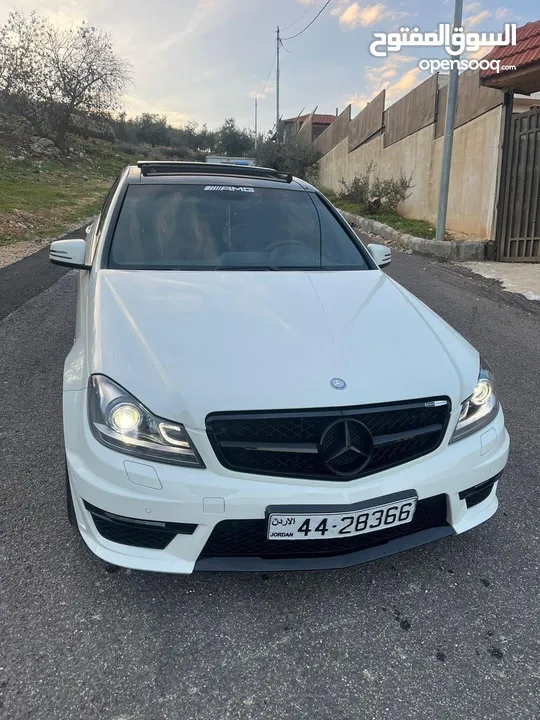 C200 cgi 2012 kit 63 Amg فحص كامل دون ملاحظات سيارة مميزة