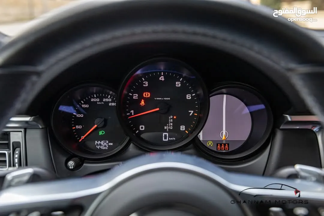 Porsche Mecan 2.0L Turbo وارد وكالة نقل