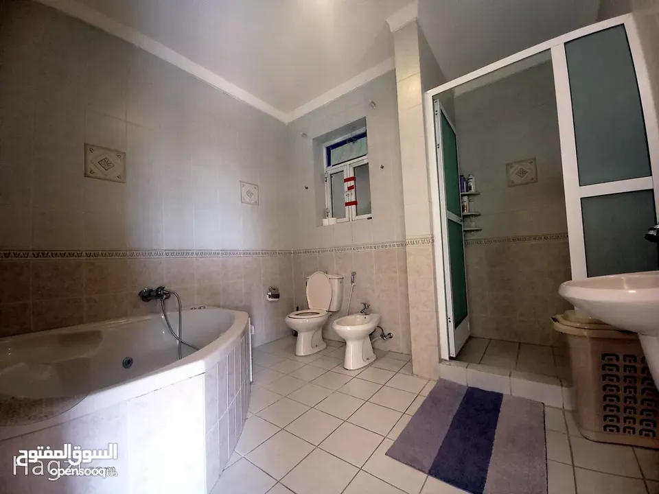 فيلا للبيع في عبدون  ( Property ID : 37068 )