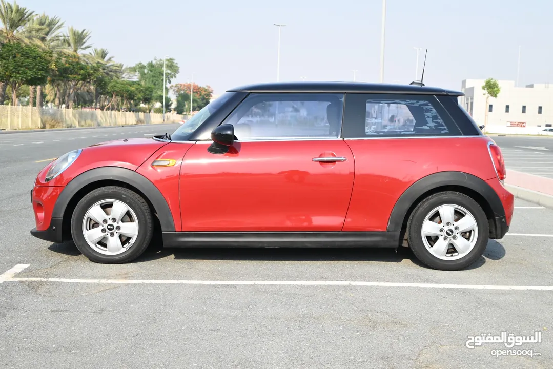 0% DP - FIRST OWNER - MINI COOPER 1.5TURBO - AGENCY MAINTAINED - GCC SPECS - MINT CONDITION