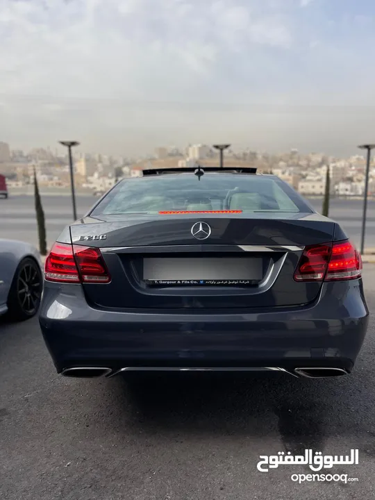 مرسيدس-E200-2015 مميزه جدا صيانة وكاله فحص كامل بحال الوكاله وارد غرغور