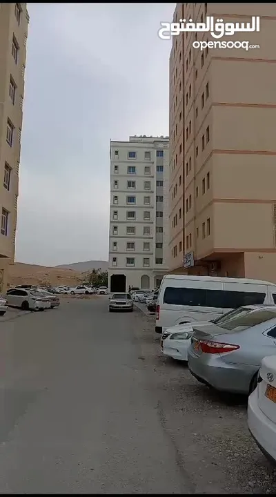 "محلات للايجار في الخوض رقم 7  بالقرب من الخدمات وبموقع ممتاز مقابل مستشفى  جامعة السلطان قابوس