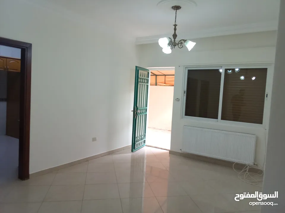 شقه الارضيه للبيع بالدوار الثامن