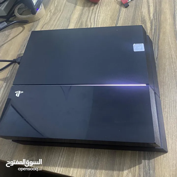 PS4 FAT بحالة الوكاله