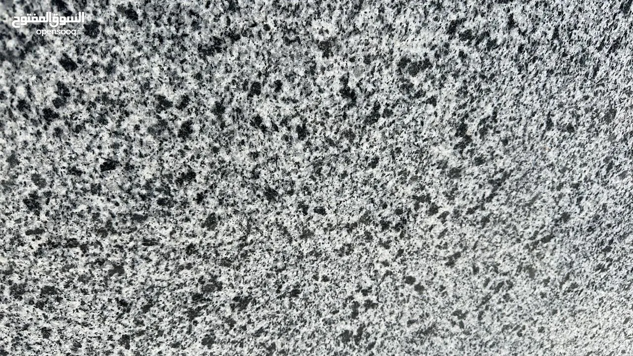 الابتكار لديكورات الحجر ولرخام مختصين في حجر البازلت الأسود يتوفر كادر محترف في وتركيب الديكورات حجر