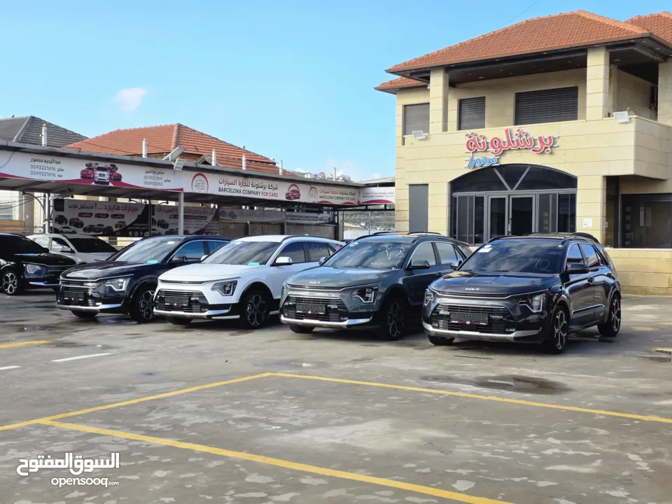 تشكيلة مميزة من سيارات كيا نيرو هايبرد ترخيص 2022 بالالوان المميزة (ابيض &اسود&فيراني&زيتي)