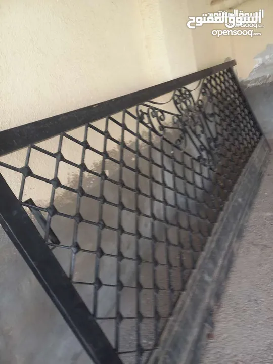 شراء جميع انواع الحديد والدربزين والزينكو والقرميد والكراكيب