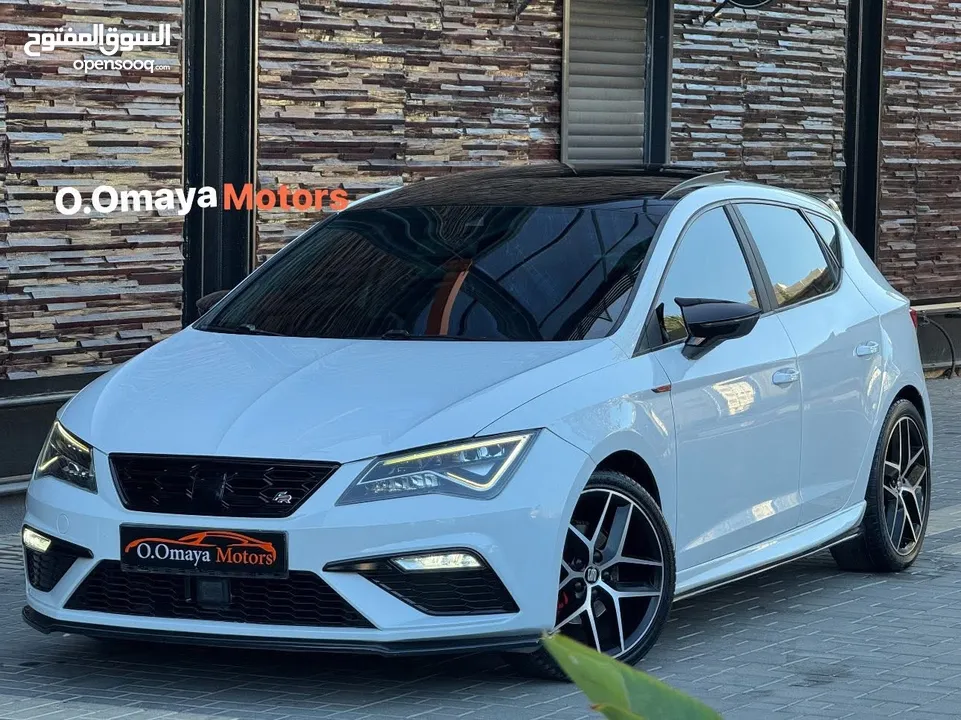 سعر حرق ع كاش SEAT LEON FR 2021  عداد قليل 30 KM و إضافات كاملة بانوراما ،اتوماتيك