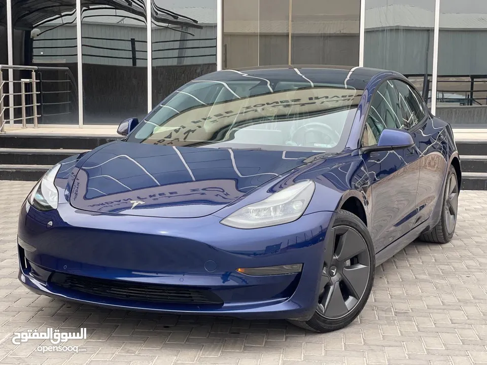 بسعر مغري للعراق رقم الشصي مرفق   Tesla Model 3 2023  فحص كامل بدون ضربات