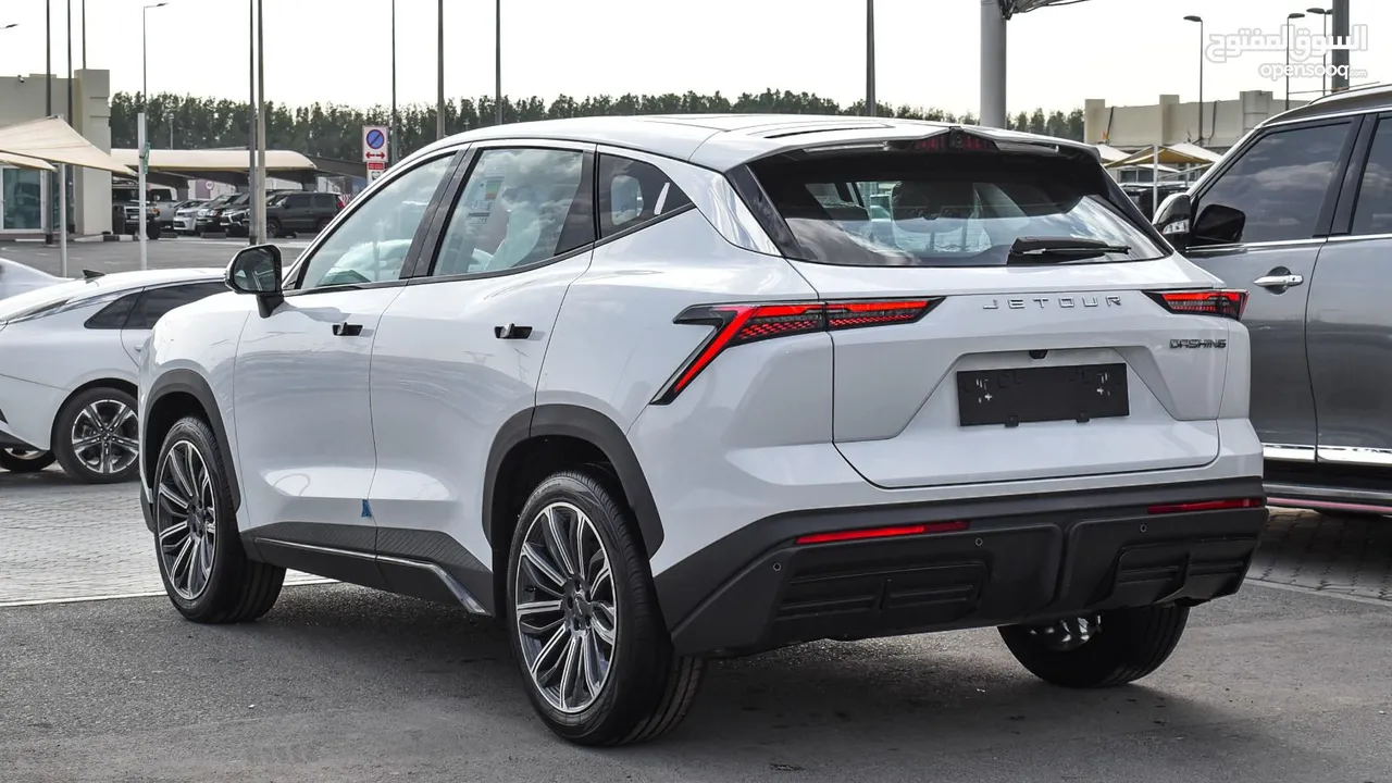 1.6 لاكشري بدون دفعات مقدمه والقسط الاول بعد ثلاث شهور