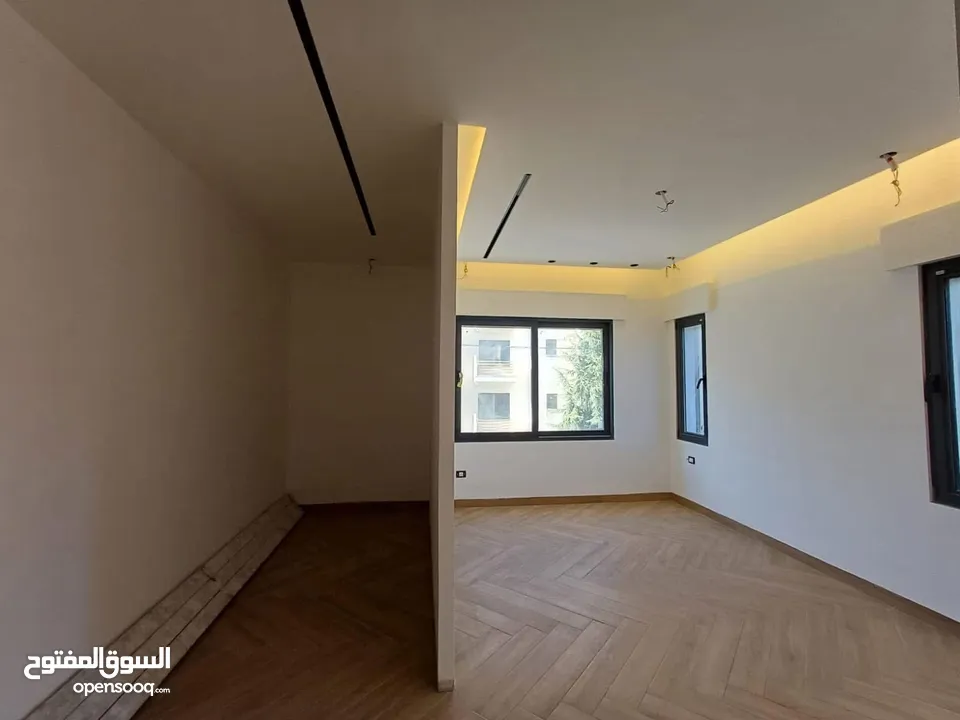 شقة فاخرة لم تسكن بعد