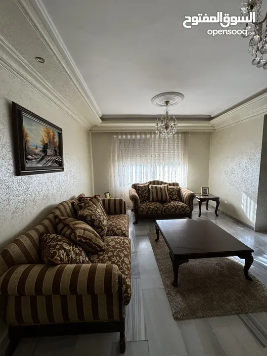 شقة سوبر ديلكوس، مع مطبخ امريكي راكب من العالميه وبافضل مناطق اربد (كرم حجازي)وبسعر في المتناول