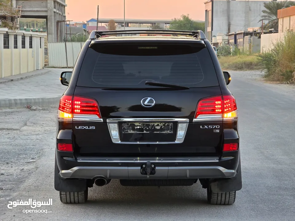 LEXUS  Lx 570 GCC 2015 Price 134,000 AED