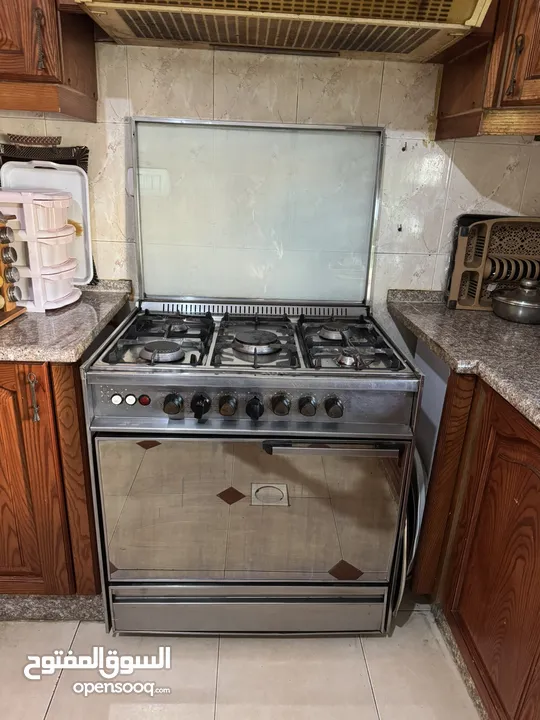 فرن يونيفرسال مستعمل/universal oven