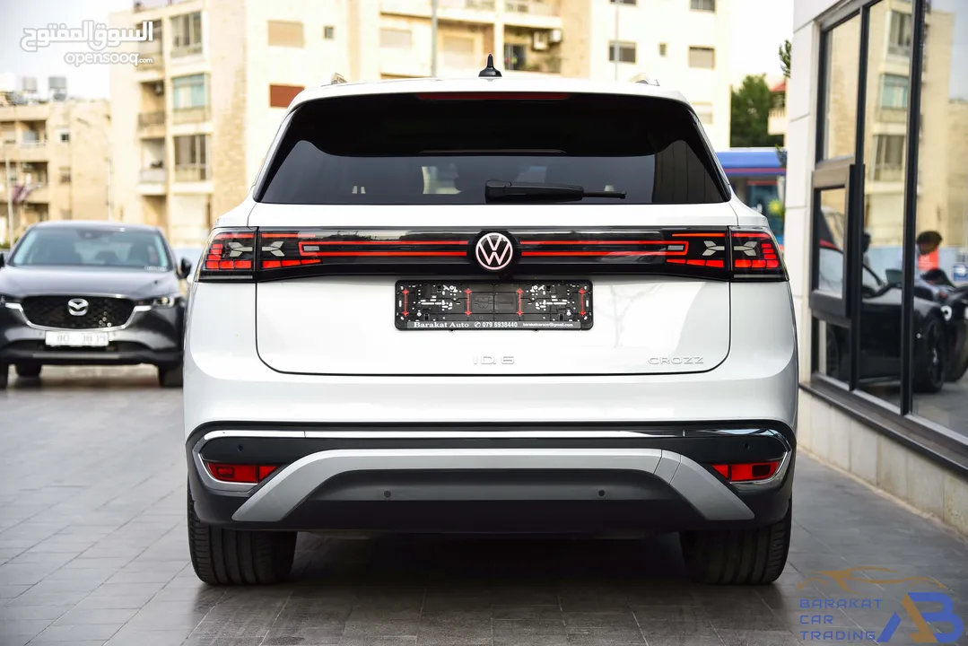 فولكس فاجن ID.6 كروز بيور بلس كهربائية بالكامل 2022 Volkswagen ID.6 Crozz Pure + SUV EV