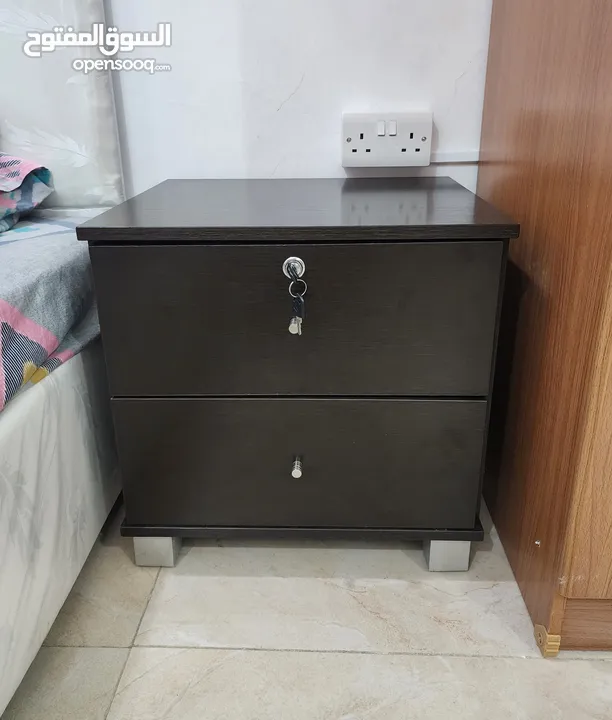 Bed side drawer  for sale in Farwaniya