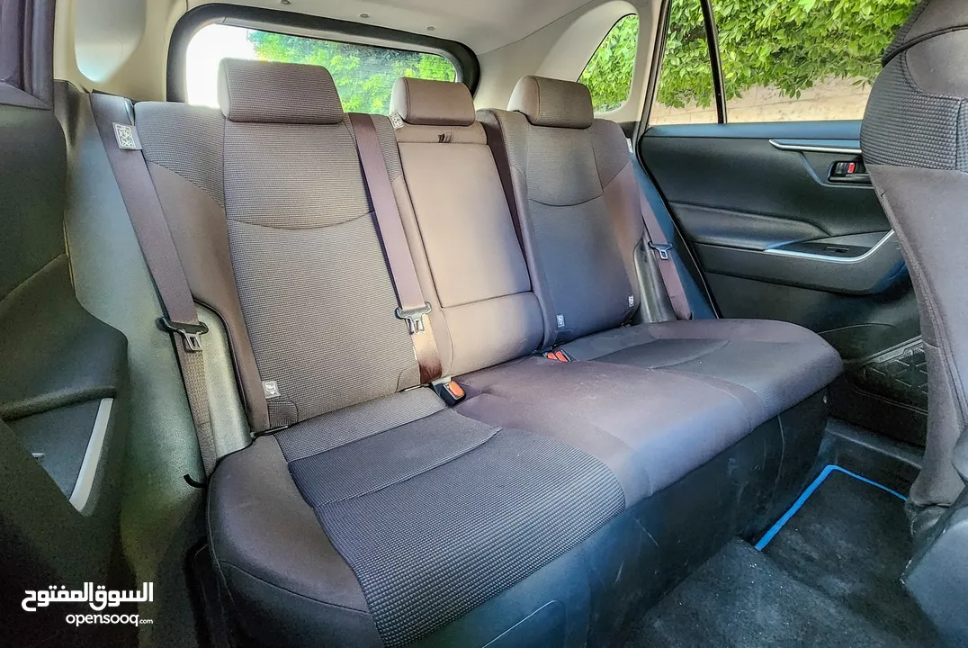 Toyota RAV-4 2.5L Hybrid AWD 2022/ تويوتا راف 4 وارد الشركه صيانه الشركه