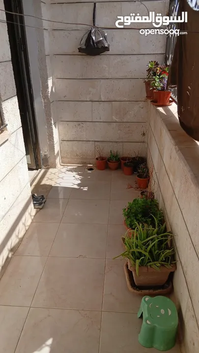 شقة للبيع(المرقب)