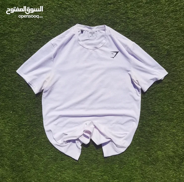 عشاق الجيم الان يوجد لدينا بلايز جيم شارك العالميه بسعر لا يصدق اي تيشيرت فقط ب20 دينار شامل كل شيء