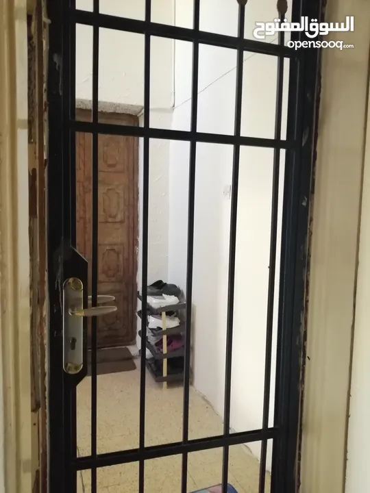 باب حديد دهان حراري للبيع بسعر مغري للتواصل على رقم الهاتف