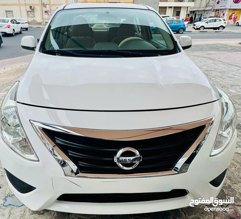 nissan sunny 2015