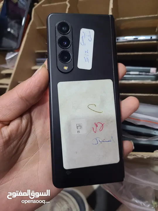 جلاكسي فولد Z3 5G عرطه ب44000الف للبيع