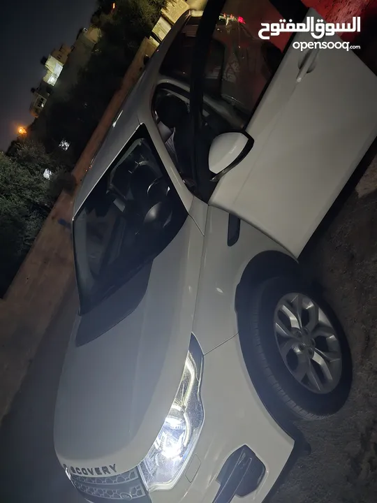 لاند روفر ديسكفري سبورت 2016