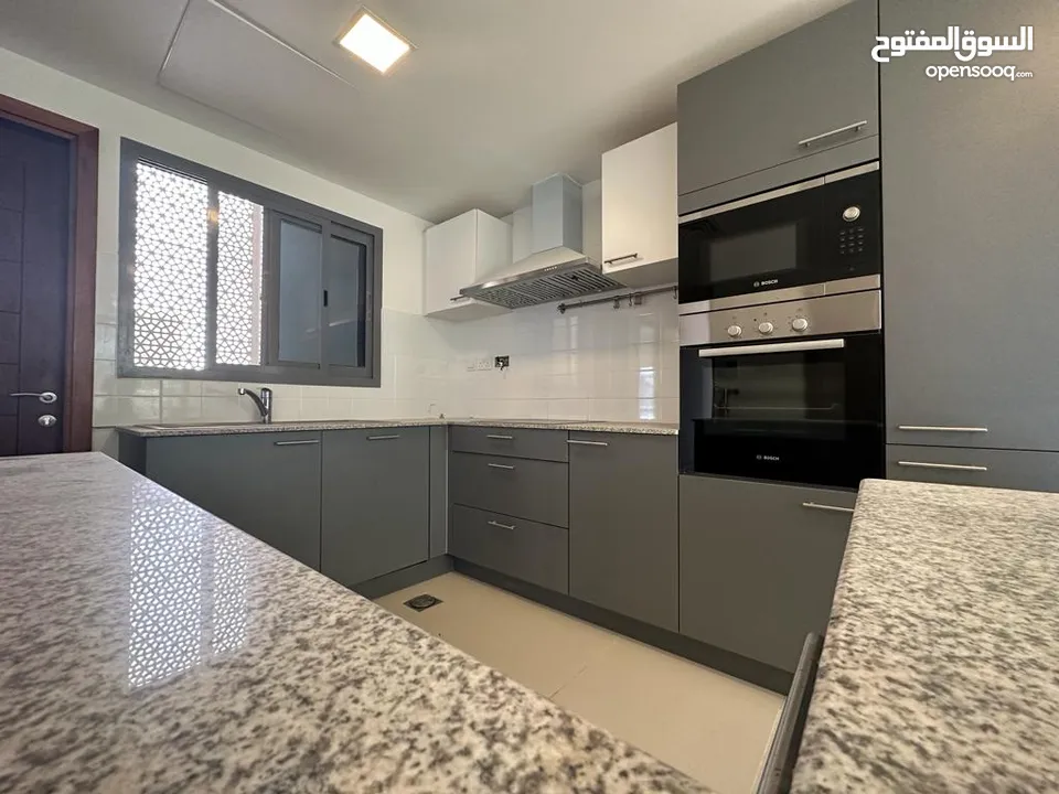 2 BR Penthouse Flat with Private Pool in Muscat Hills