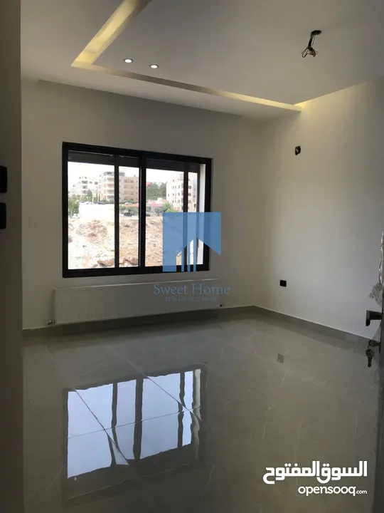 شقة أرضية فاخرة للبيع في الكرسي - خلف إدارة السير 165م مع ترس 30م تشطيب سوبر ديلوكس لم تسكن
